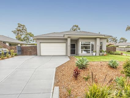 87 Sunningdale Circuit, Medowie - Image 1