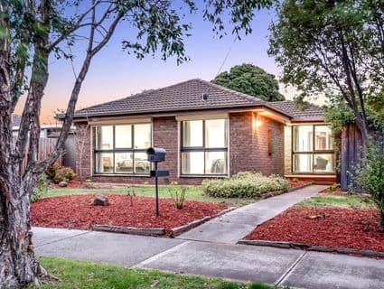 35 Second Avenue, Craigieburn - Image 1