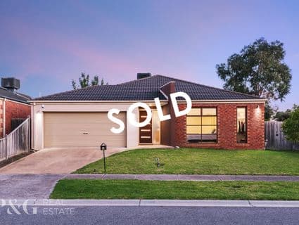 11 Ogle Way, Cranbourne North - Image 1