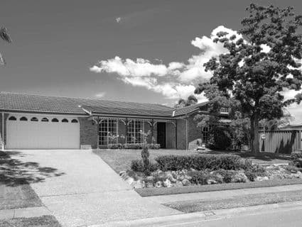 100 Albatross Circuit, Woronora Heights - Image 1