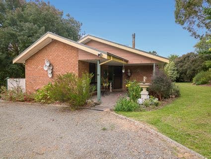 81-83 Auburn Road, Healesville - Image 1
