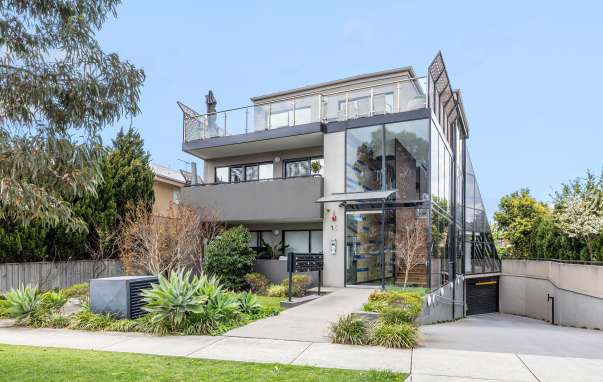 9/16 Winifred Street, Essendon, VIC, Essendon - Image 1