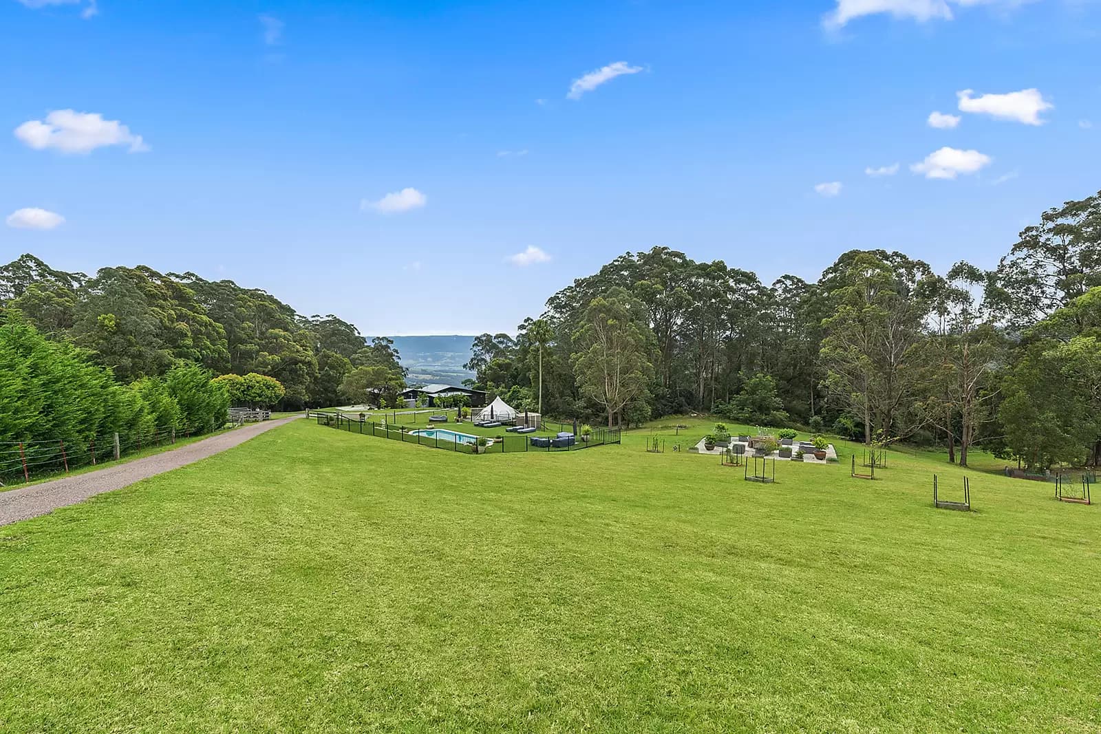 151 Tourist Road, Beaumont, Beaumont - Image 1