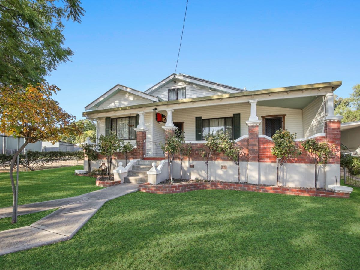 61 Mayne Street, GULGONG, Gulgong - Image 1