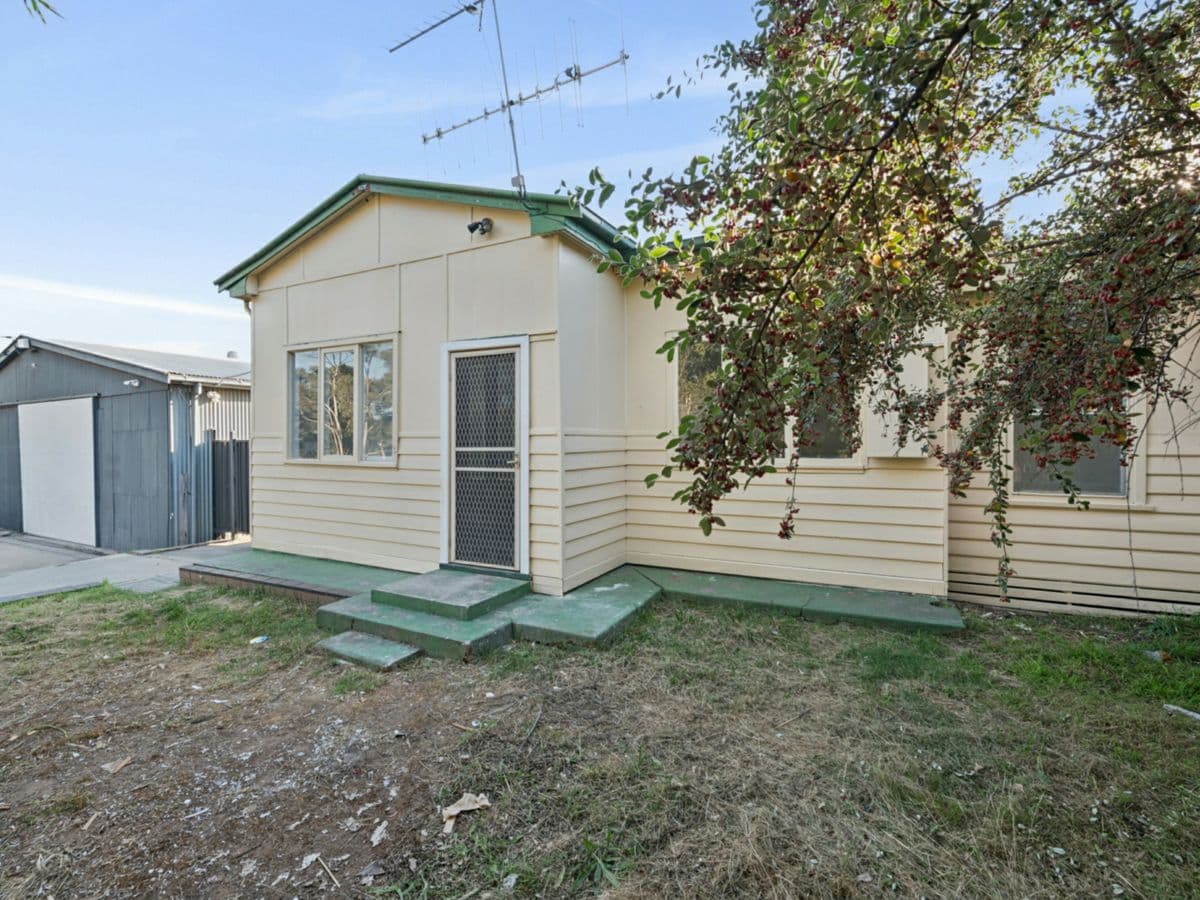 25 Short Street, KANGAROO FLAT, Kangaroo Flat - Image 1