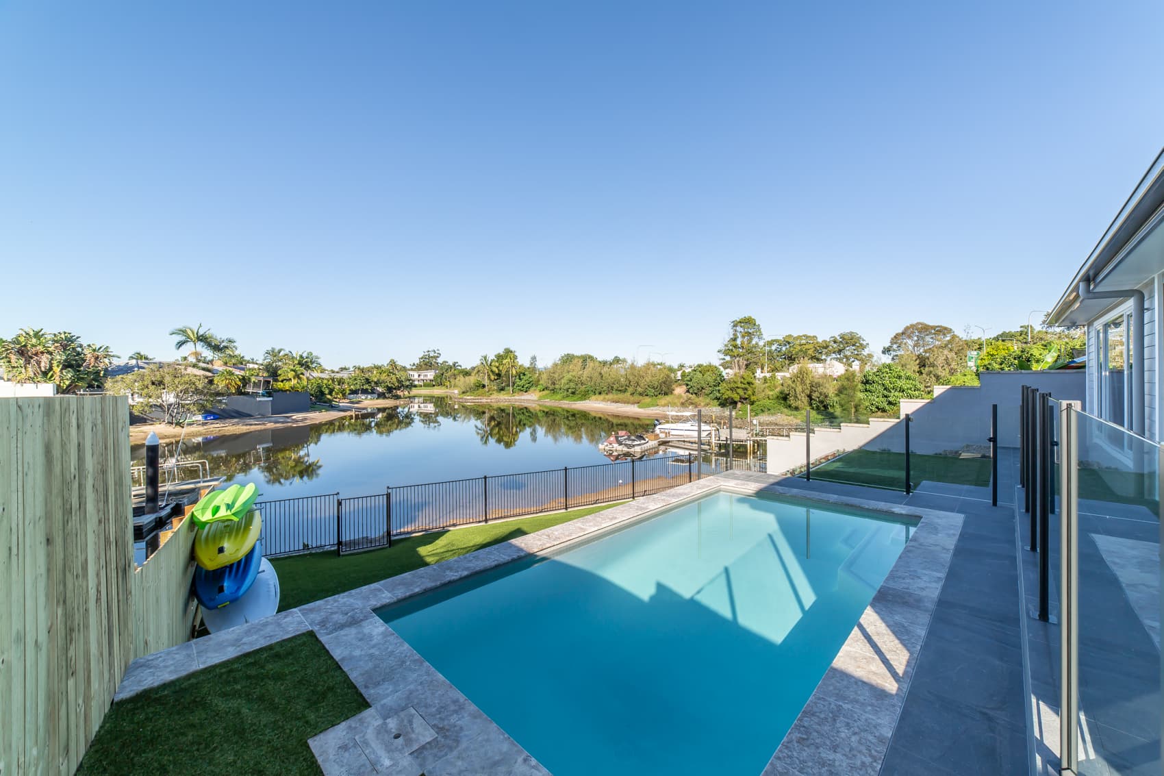 120 Salerno Street, Isle Of Capri, QLD, 4217, Isle Of Capri - Image 1