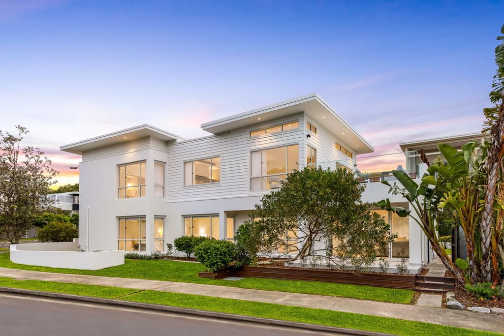 9 Meyler Close, Little Bay - Image 1