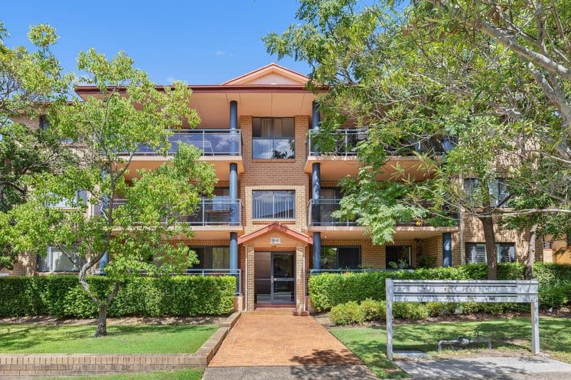 2/39-41 Robertson Street, Kogarah, Kogarah - Image 1