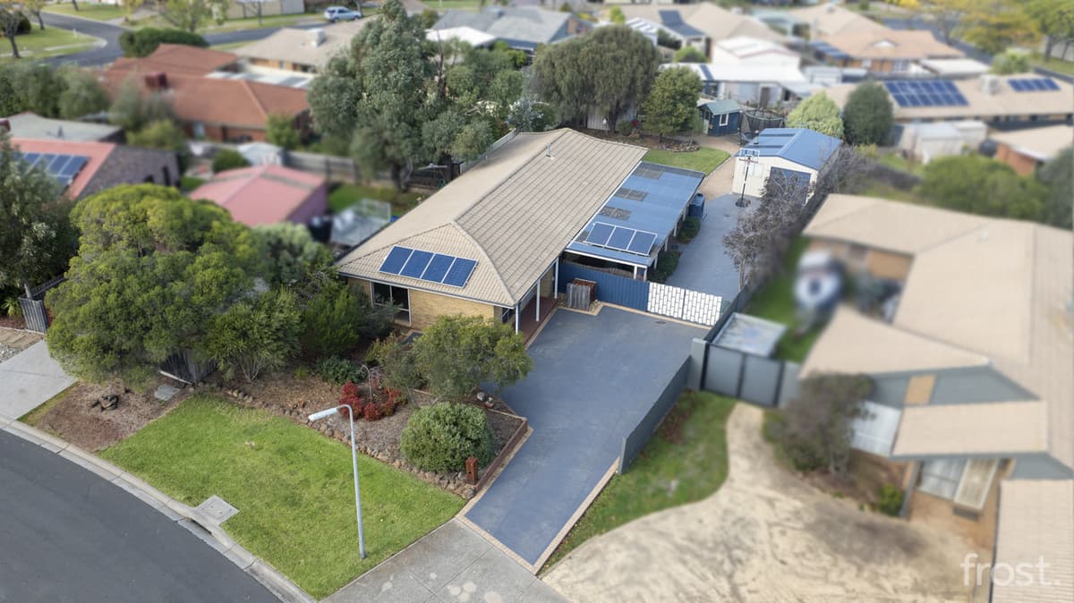2 Pulford Court, Melton West, VIC, Melton West - Image 1