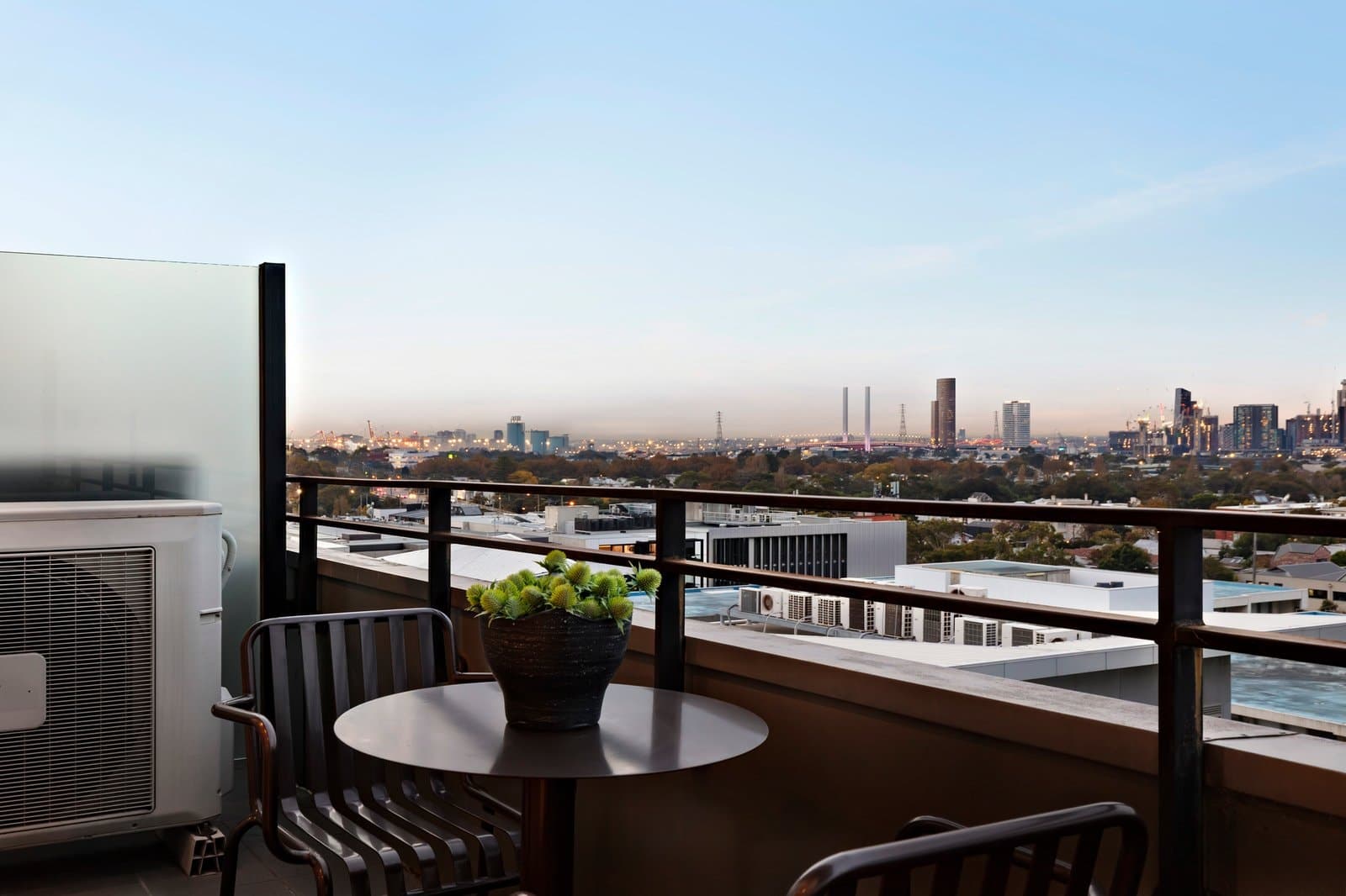 910/57 Bay Street, Port Melbourne - Image 1