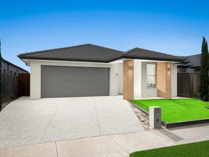 10 Madeira Street, Manor Lakes - Image 1