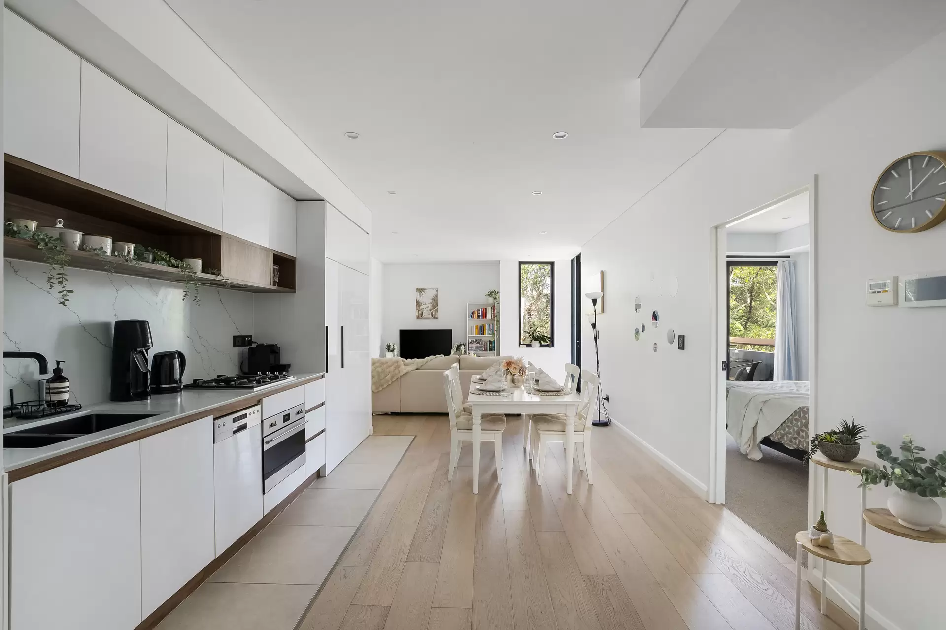 203/15 Regent Street, Petersham - Image 1
