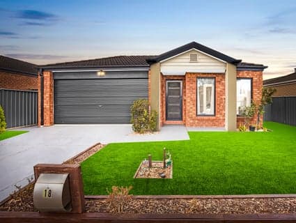 18 Arrowhead Street, Manor Lakes - Image 1