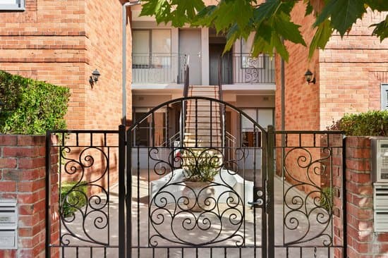 2/1 Tennyson Street, Elwood, Elwood - Image 1