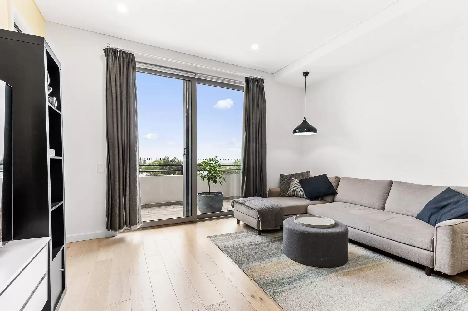 17/111-115 New Canterbury Road, Petersham - Image 1