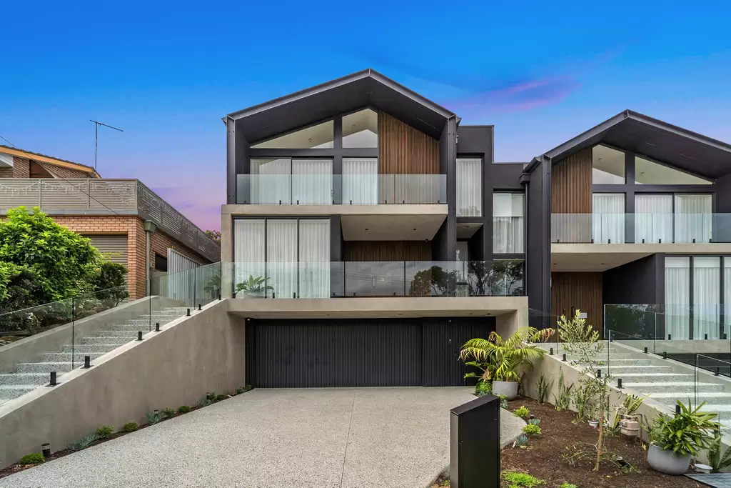 9B Yvonne Crescent, Georges Hall - Image 1