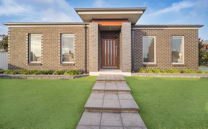 1/40 Pope Street, Hamilton, VIC, 3300, Hamilton - Image 1