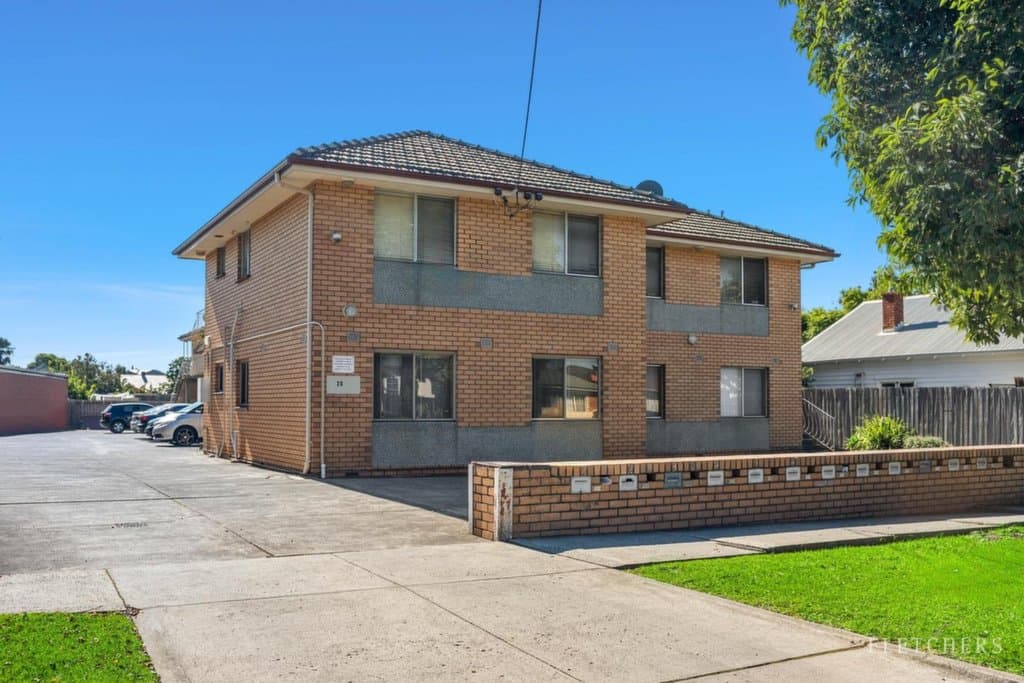 1-12/20 Cooper Street, Preston - Image 1