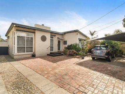 24 Johnstone Street, Seaford - Image 1
