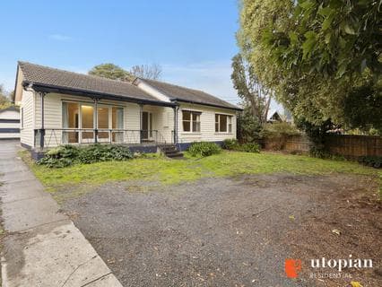 61 Wantirna Road, Ringwood - Image 1