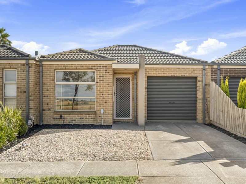 2/76 Westmeadows Lane, Truganina, Truganina - Image 1