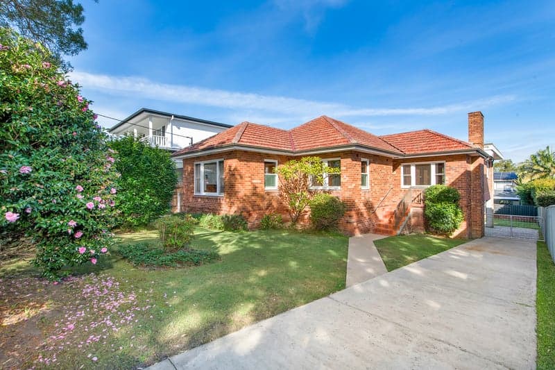 33 Cumberland Avenue, Collaroy - Image 1