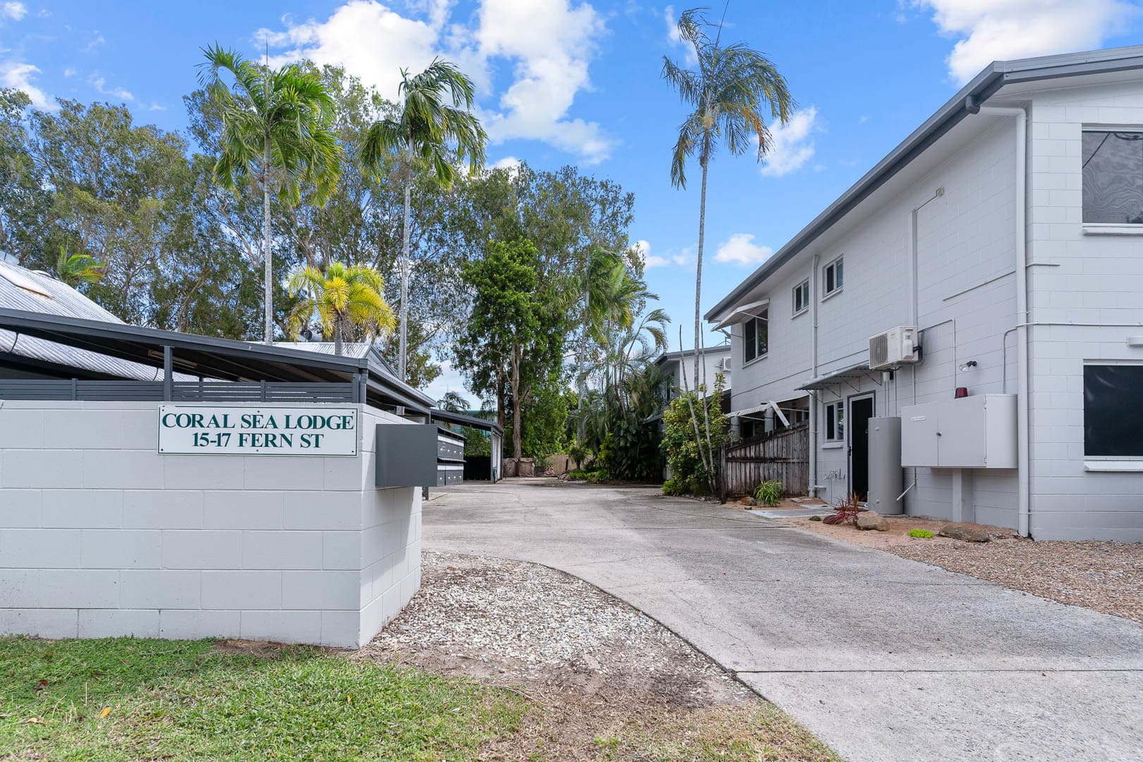 7/15-17 Fern Street, Holloways Beach, Holloways Beach - Image 1