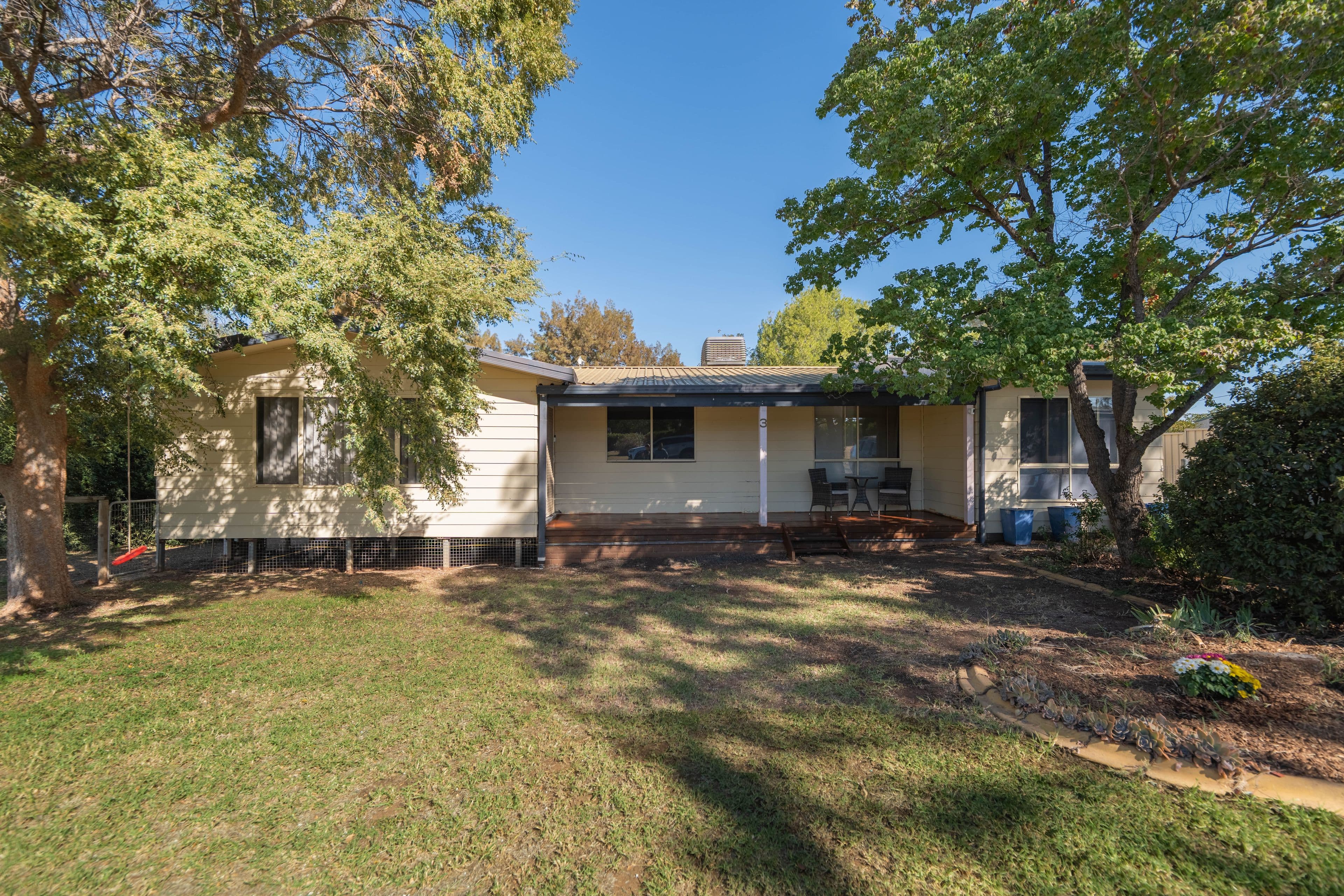 3 Windsor Street, Forbes NSW 2871, Forbes - Image 1