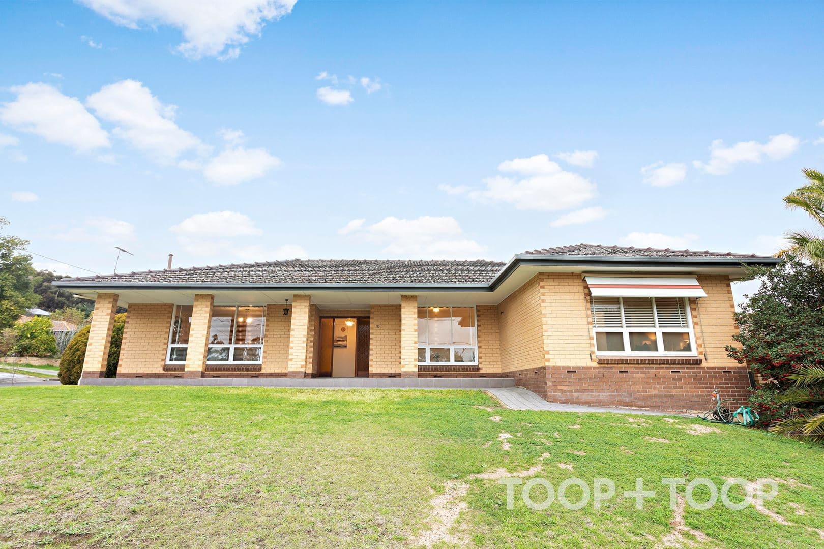 10 Medway Crescent, Rostrevor SA 5073, Rostrevor - Image 1