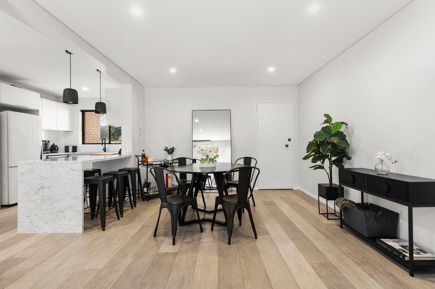17/392 Port Hacking Road, Caringbah - Image 1