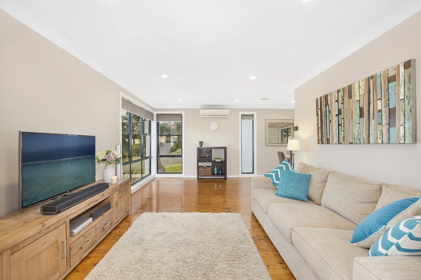 9 Dernancourt Avenue, Engadine - Image 1