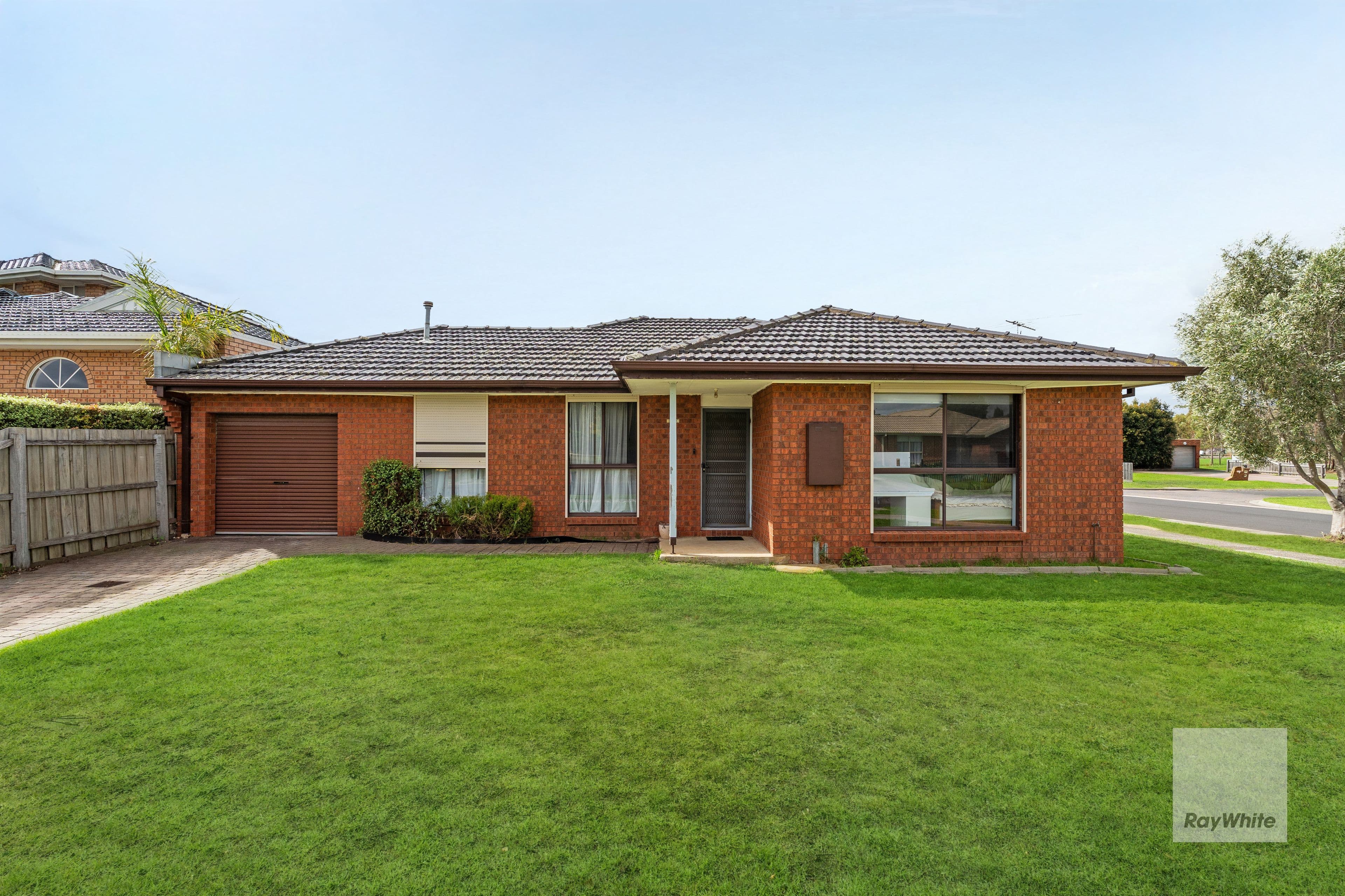 1/10 Saratoga Crescent, Keilor Downs VIC 3038, Keilor Downs - Image 1