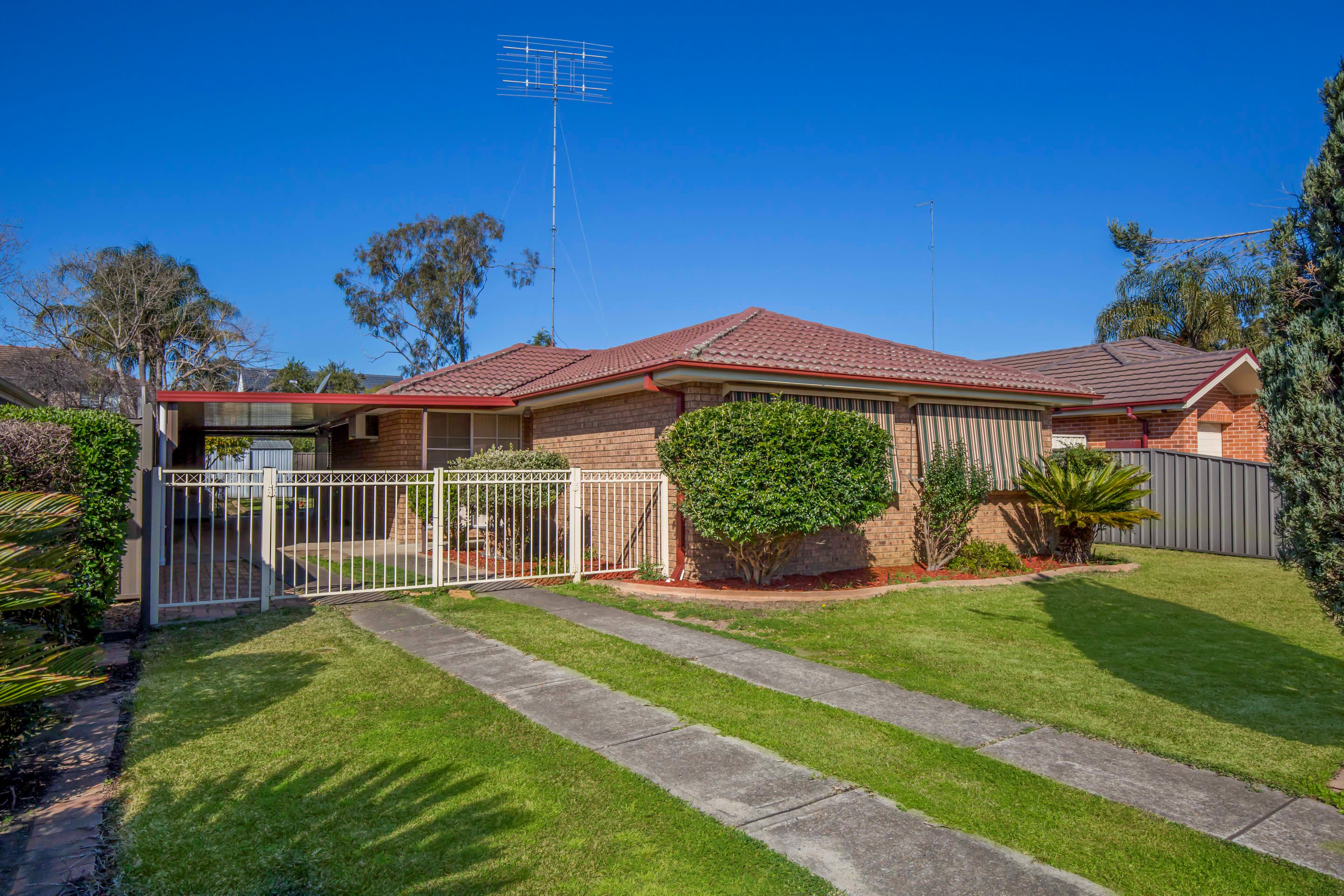 12 Shandlin Place, SOUTH PENRITH, South Penrith - Image 1