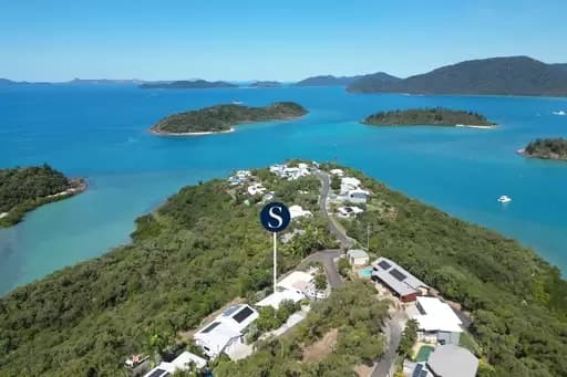 Shute Harbour, Shute Harbour - Image 1