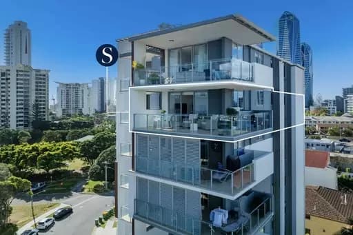 Surfers Paradise, Surfers Paradise - Image 1