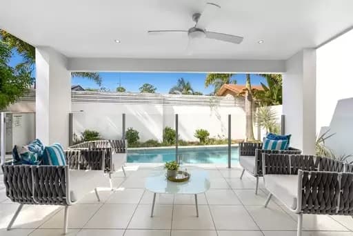 Bundall, Bundall - Image 1