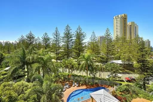 Main Beach, Main Beach - Image 1