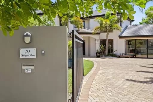 Helensvale, Helensvale - Image 1