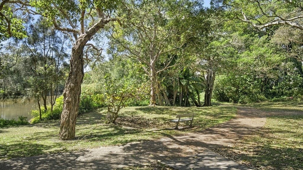 Tugun, Tugun - Image 1
