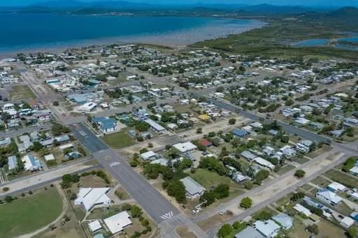 Bowen, Bowen - Image 1