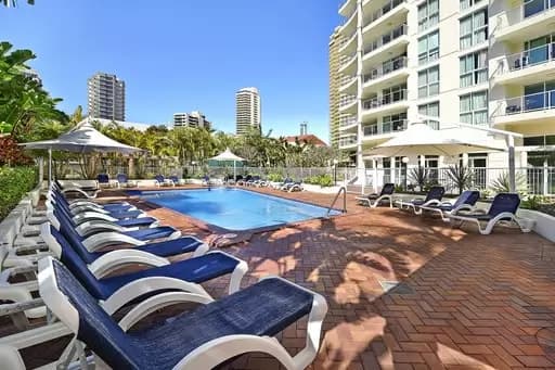 Main Beach, Main Beach - Image 1