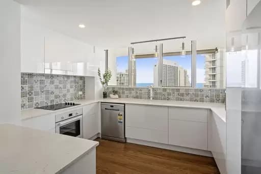 Surfers Paradise, Surfers Paradise - Image 1