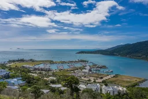 Airlie Beach, Airlie Beach - Image 1
