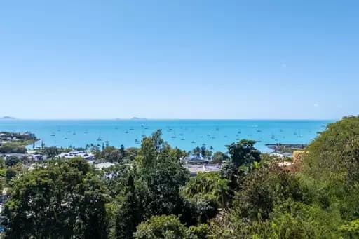 Airlie Beach, Airlie Beach - Image 1
