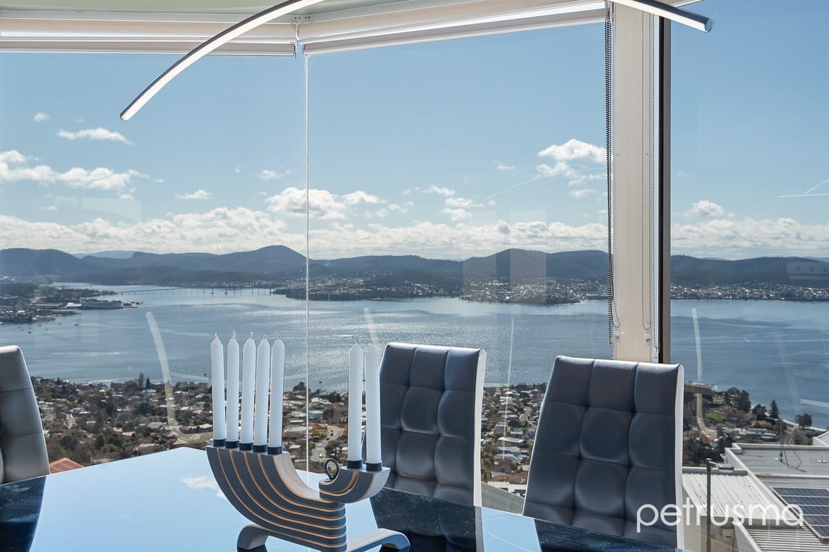 10 / 54 Nicholas Drive Sandy Bay TAS 7005, Sandy Bay - Image 1