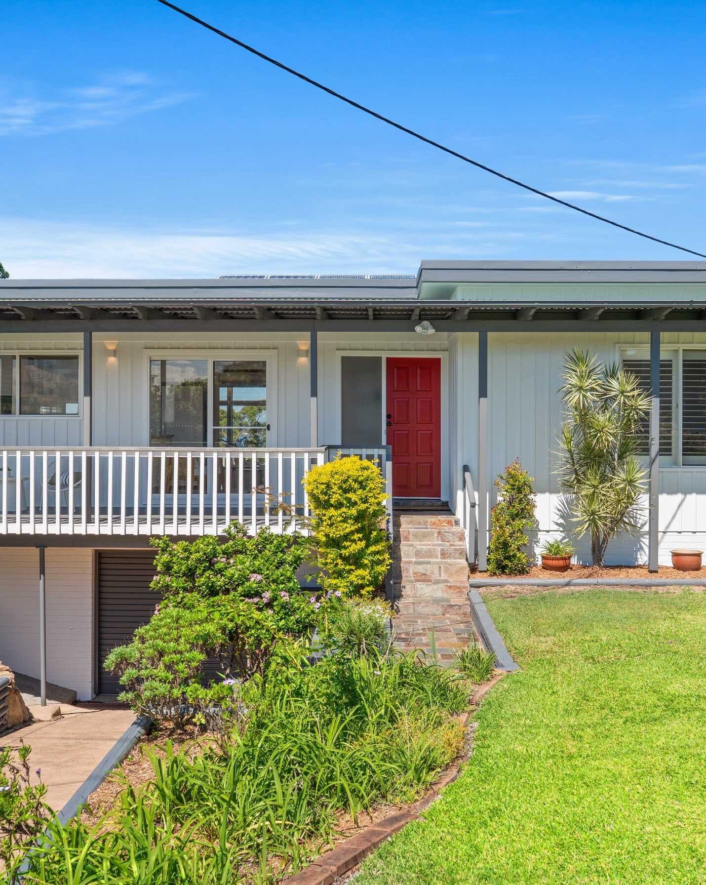 10 Penang Street Point Clare, Clare - Image 1