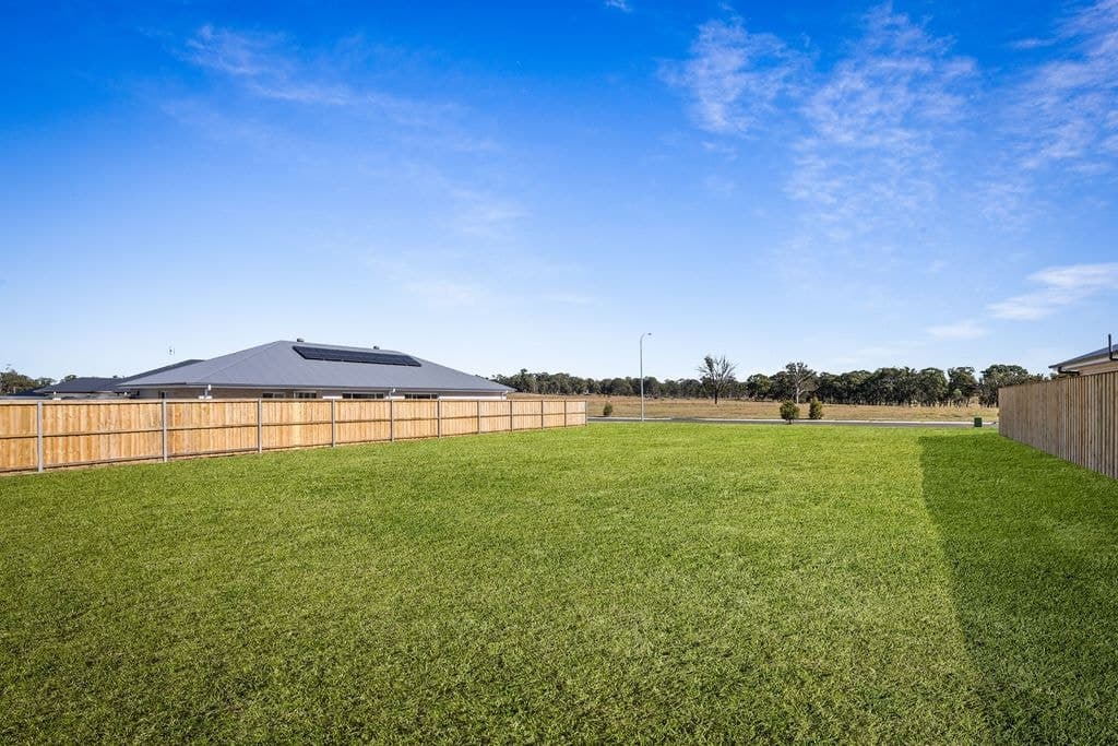 14 Fawcett Street, Marulan - Image 1