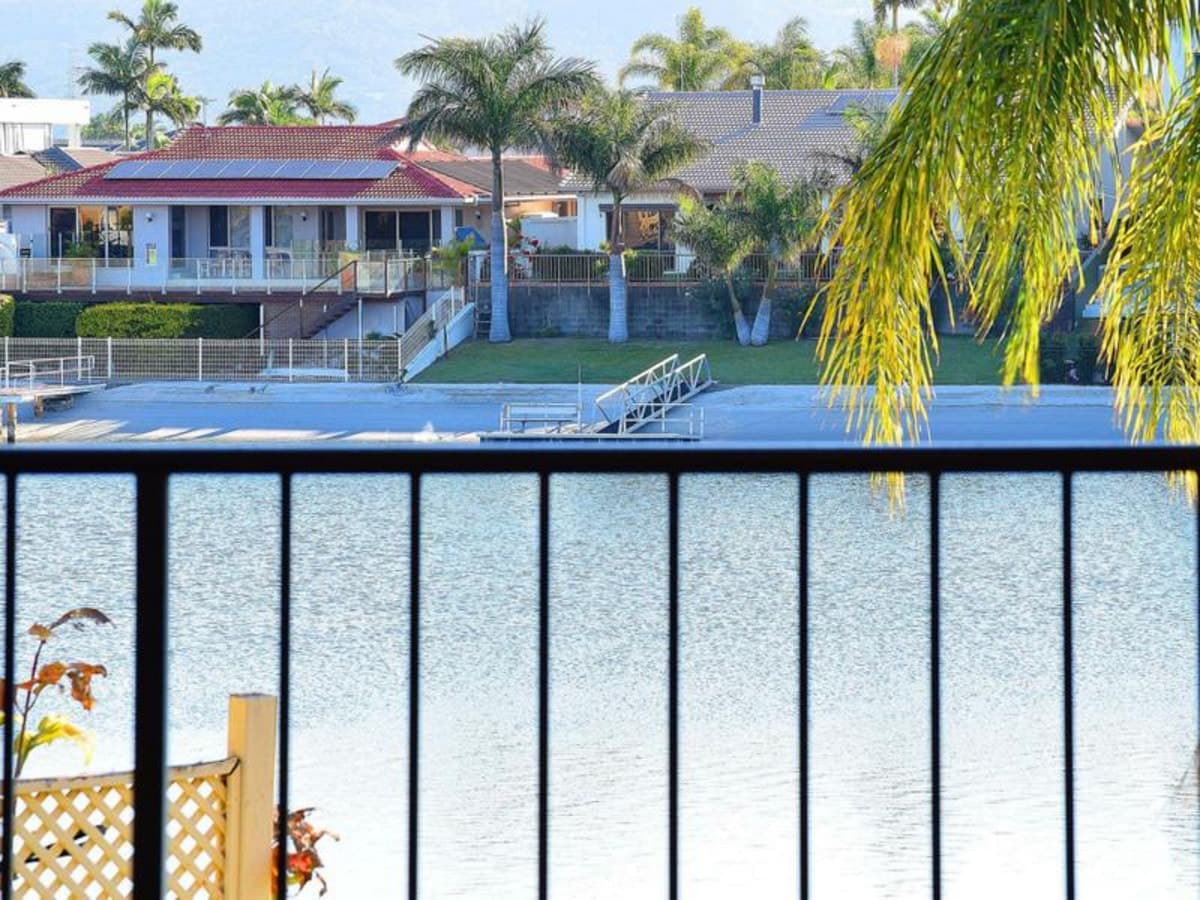 7/10 Aquila Court, MERMAID WATERS, Mermaid Waters - Image 1