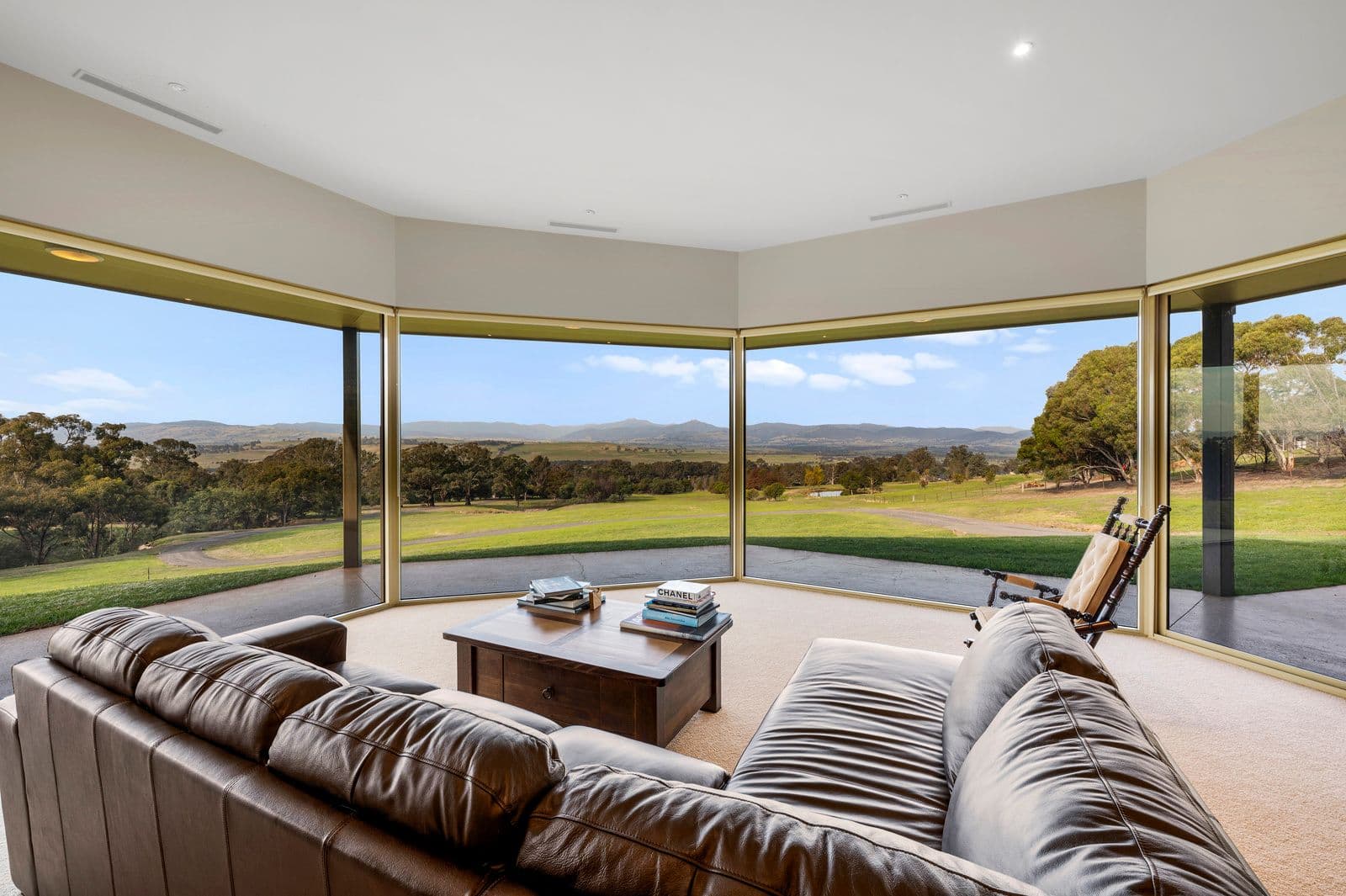 28 Mcelroy Lane, Mansfield VIC 3722, Mansfield - Image 1
