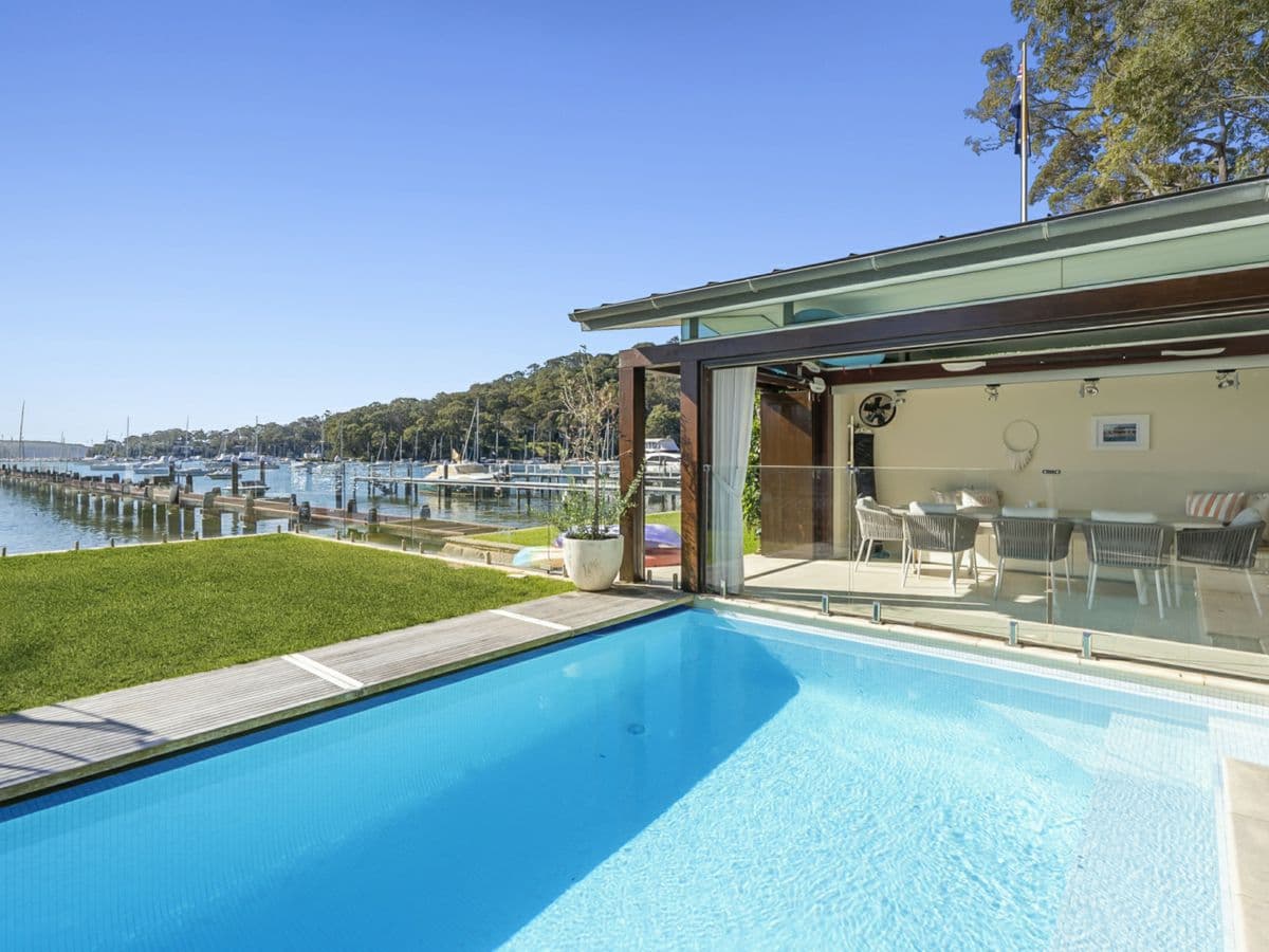 100 Prince Alfred Parade, NEWPORT, Newport - Image 1